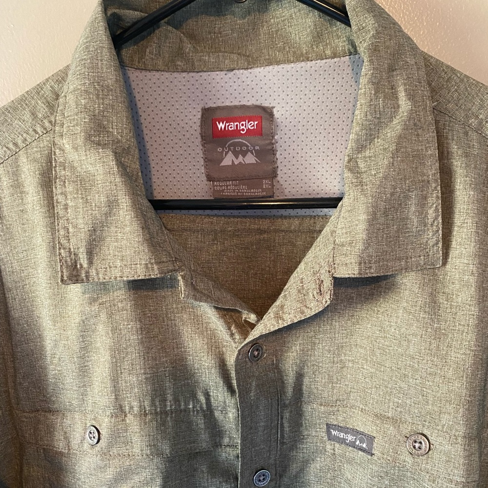 Wrangler Outdoor Shirt - Picture 2 of 4